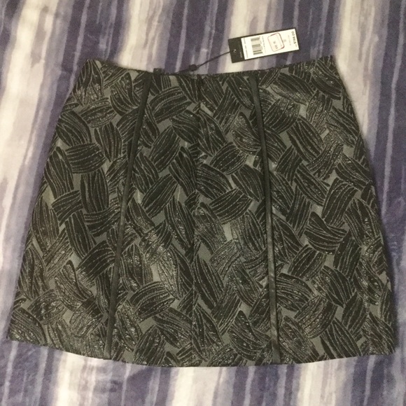 Dressy mini skirt by BCBGMaxAzaria - Picture 2 of 5